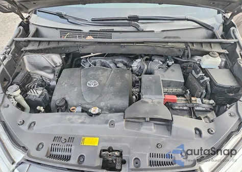 2019 Toyota Highlander Le z USA, uszkodzony, nr VIN 5TDBZRFHXKS962371